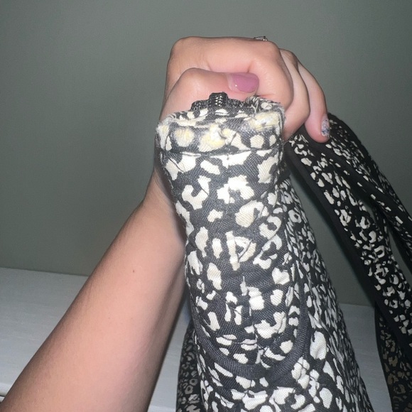 NWT Vera Bradley Mandy Camocat Black White Tote Shoulder Bag Retired Pattern - Picture 9 of 10